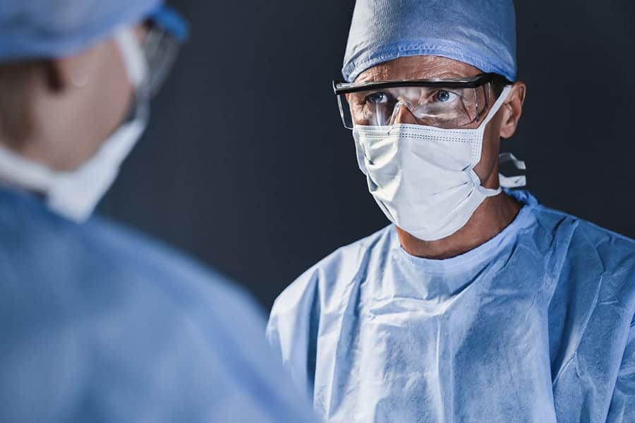 conseils bien choisir meilleur ophtalmo paris prix consultation ophtalmo rdv en ligne chirurgien ophtalmologue specialiste chirurgie réfractive paris dr camille rambaud