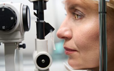 Évolution de l’astigmatisme avec l’âge : à quoi vous attendre ?